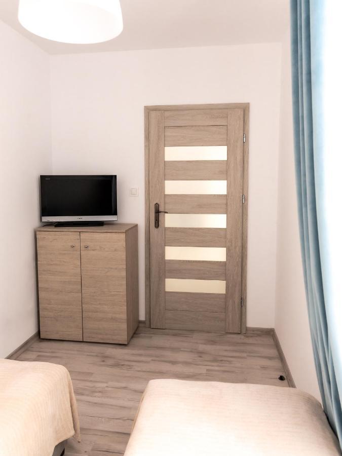 Apartament Pod Lasem Apartman Oldrzychowice Klodzkie Kültér fotó