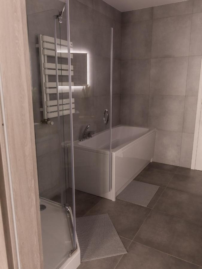 Apartament Pod Lasem Apartman Oldrzychowice Klodzkie Kültér fotó
