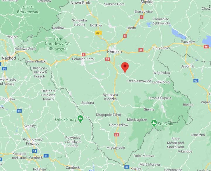 Apartament Pod Lasem Apartman Oldrzychowice Klodzkie Kültér fotó