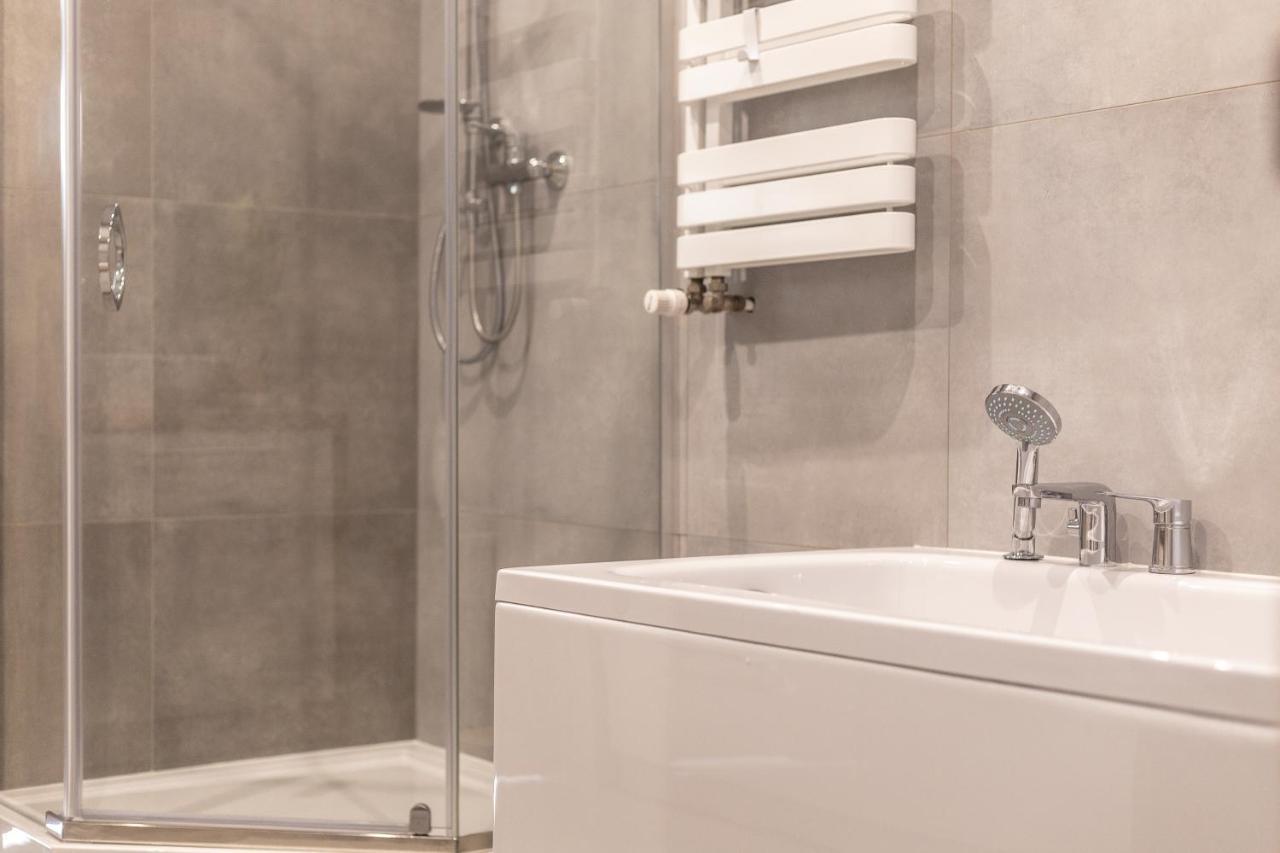 Apartament Pod Lasem Apartman Oldrzychowice Klodzkie Kültér fotó